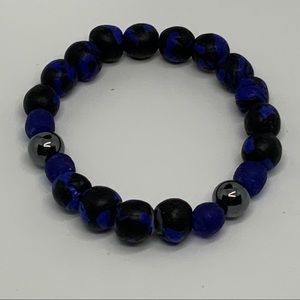 Stretchy bracelet for anyone...